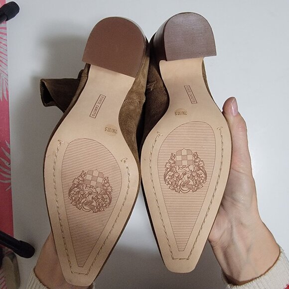 NEW Vince Camuto Cristen Knee High Boots Womens 7 Brown Suede Contemporary - Picture 11 of 11